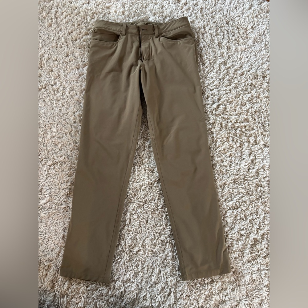 Lululemon ABC Classic Fit size 33